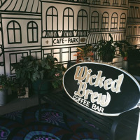 Wicked Brew Café Coffee Shop outside