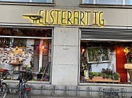 Elsterartig outside