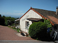 De L'auberge Du Mont outside