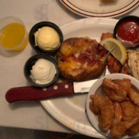 Chesapeake Seafood House food