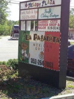 La Pasadita outside