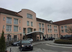 Maximilian · Quellness- Und Golfhotel outside