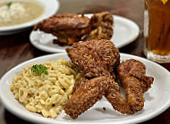 Willie Mae's Scotch House food