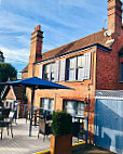 The Bull Inn Limpsfield outside