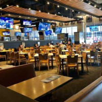 Buffalo Wild Wings inside