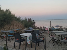 Ferme Marine Des Aresquiers inside