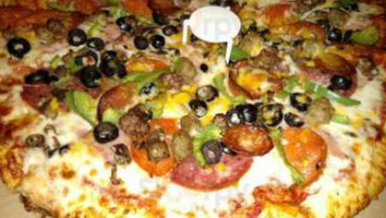 Straw Hat Pizza food