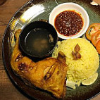 Warung Nasi Ayam Warisan (jalan Dam) food