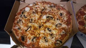 Domino's Pizza food