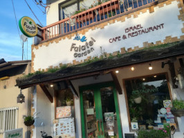 Falafel Garden outside