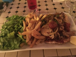 Restaurant Chez Milou food