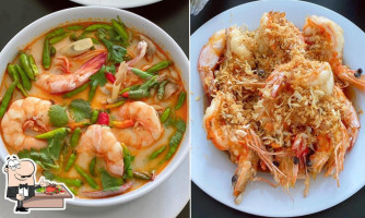 Daeng Seafood food