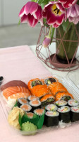 Sushi-Trier food