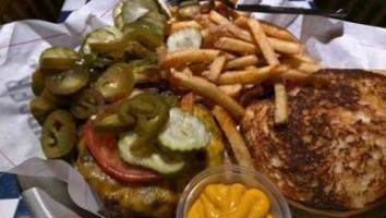 Fuddruckers food