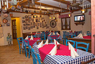 Trattoria Da Giuliano inside