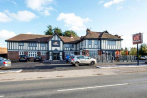 The Hut Beefeater outside