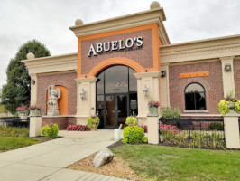 Abuelo's outside