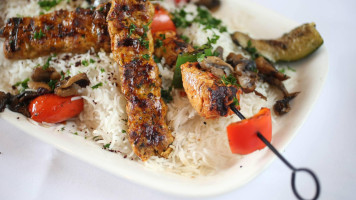 Fadi’s Mediterranean Grill food