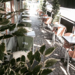 Deli Deli Ab Inomhus