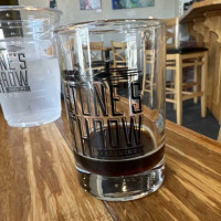 Stone's Throw Brewing Macpark Brewpub Biergarten food