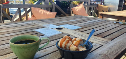 Hälsö Brygga outside