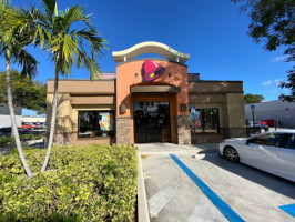 Taco Bell outside