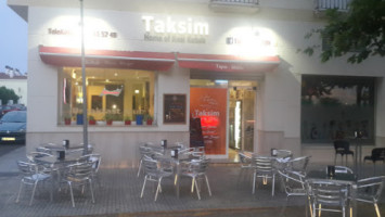 Taksim inside