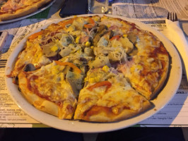 Pizzeria Los Pacos food