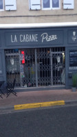 La Cabane PIZZA inside