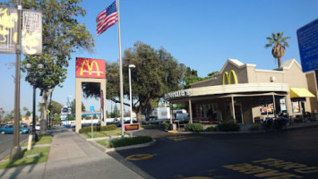 Mcdonald's outside