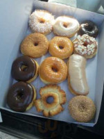 Crispy's Donuts food