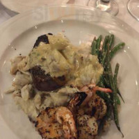 2 Johns Steak and Seafood food