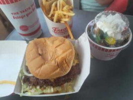 Freddy's Frozen Custard Steakburgers food