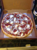 Sal's Pizzeria food