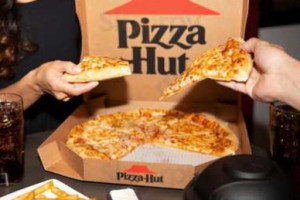 Pizza Hut food