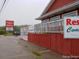 Bras D'or View And Kow's Inn outside