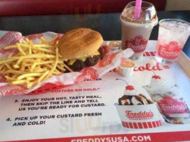 Freddy's Frozen Custard Steakburgers food