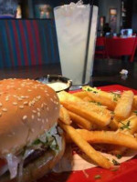 Red Robin Gourmet Burgers And Brews food