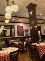 Maggiano's Little Italy food