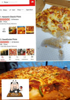 Hansen's Classic Pizza food