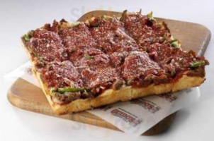 Guido's Premium Pizza Novi food