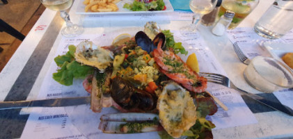 La Barque Bleue food