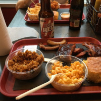 Bonehead's BBQ food