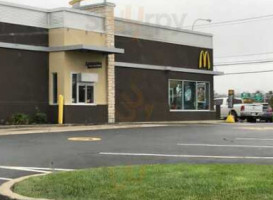 Mcdonald's outside