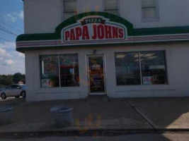 Papa John's Pizza outside