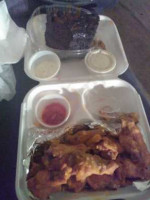 Hotlanta Wings And Things food