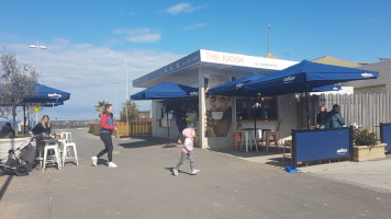 The Kiosk food