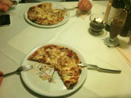 Pizzeria Giuseppe food