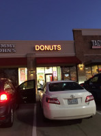 Donut Express outside