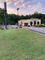 Zaxby's Chicken Fingers Buffalo Wings outside